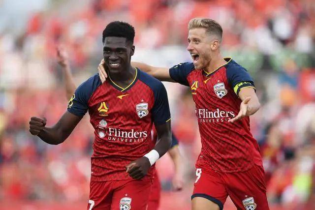 意甲-阿德利处子球吉鲁特奥破门 AC米兰3-1罗马