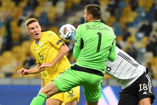 火箭险胜爵士豪取11连胜 独行侠险胜国王6连胜